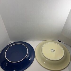 2 beautiful large Oneida serving plates blue and off white
